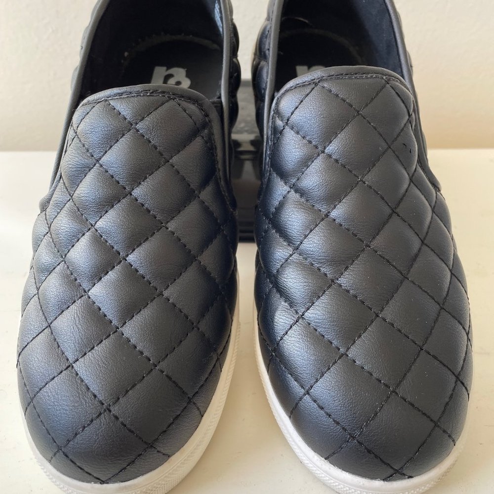 R2 Quilted Black Loafers w/ Rubber Sole/Van Style/Size 7 1/2 M
